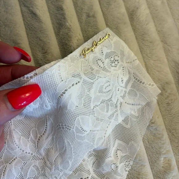 Juicy Couture White Floral Lace Panties - Picture 3 of 5